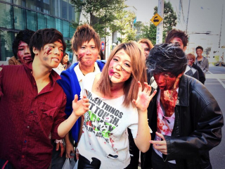Illustration for article titled Here's What a Thousand Zombies Attacking Tokyo Looks Like